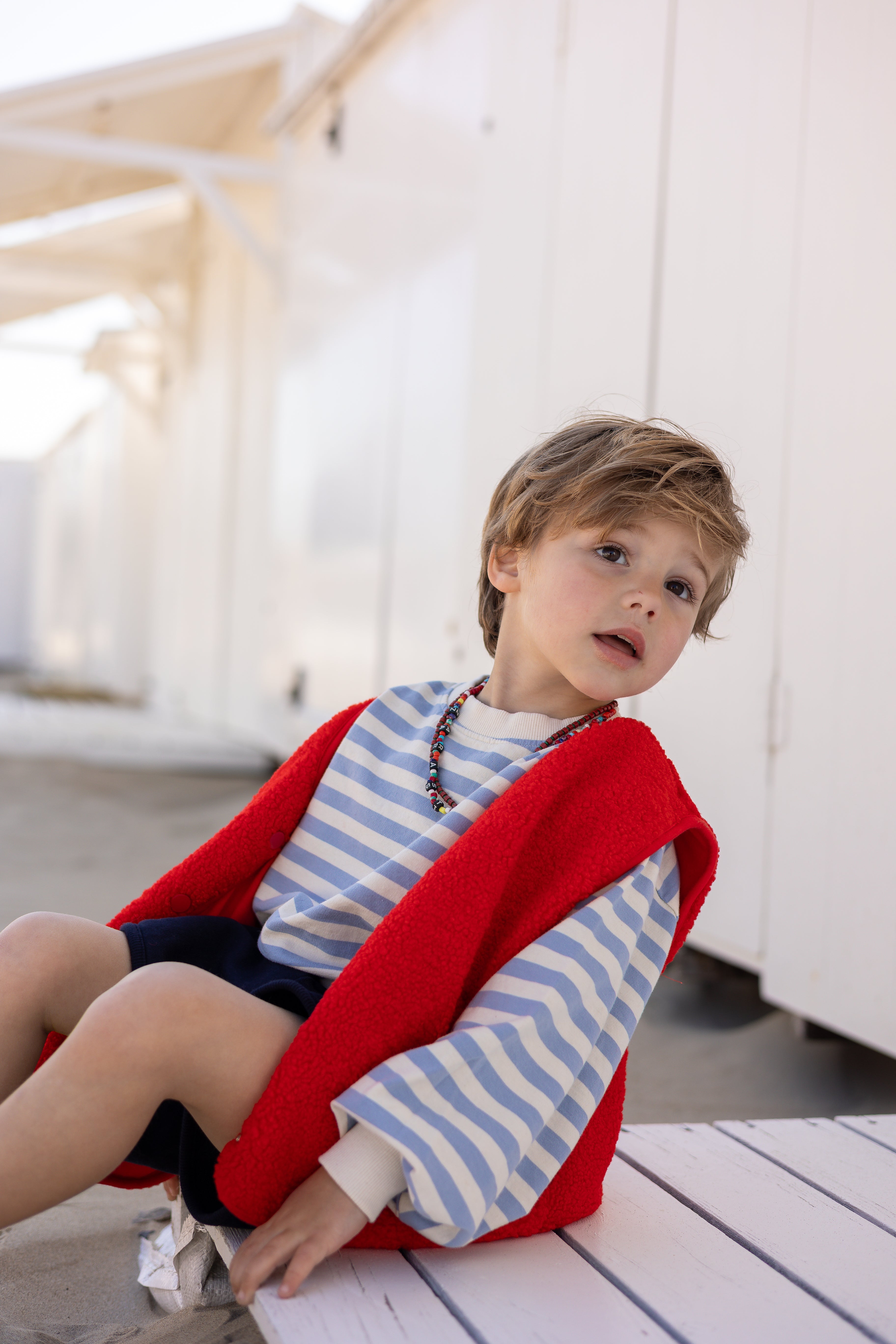 Leo vest - red