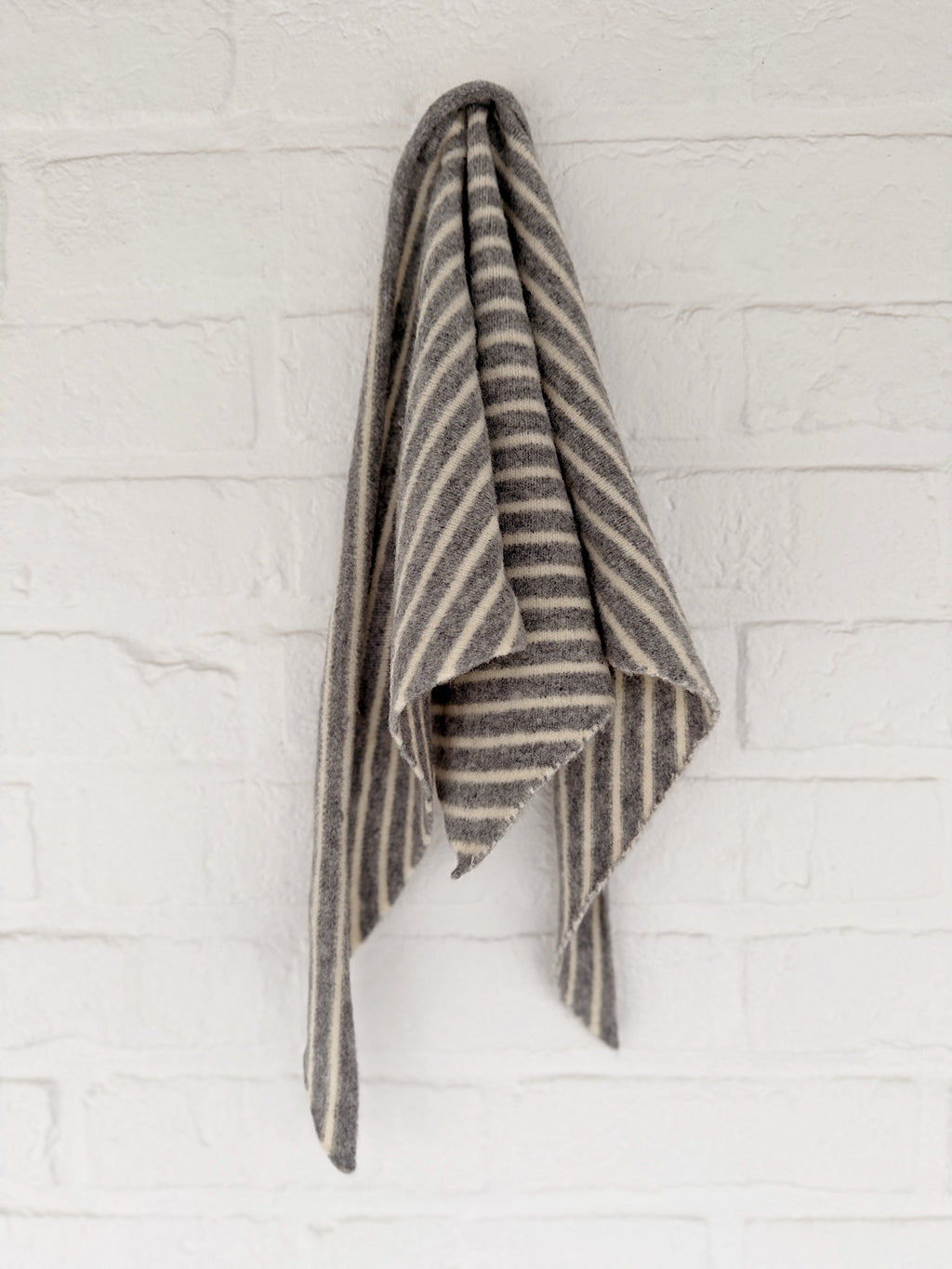 Echarpe Stripy - gris et écru