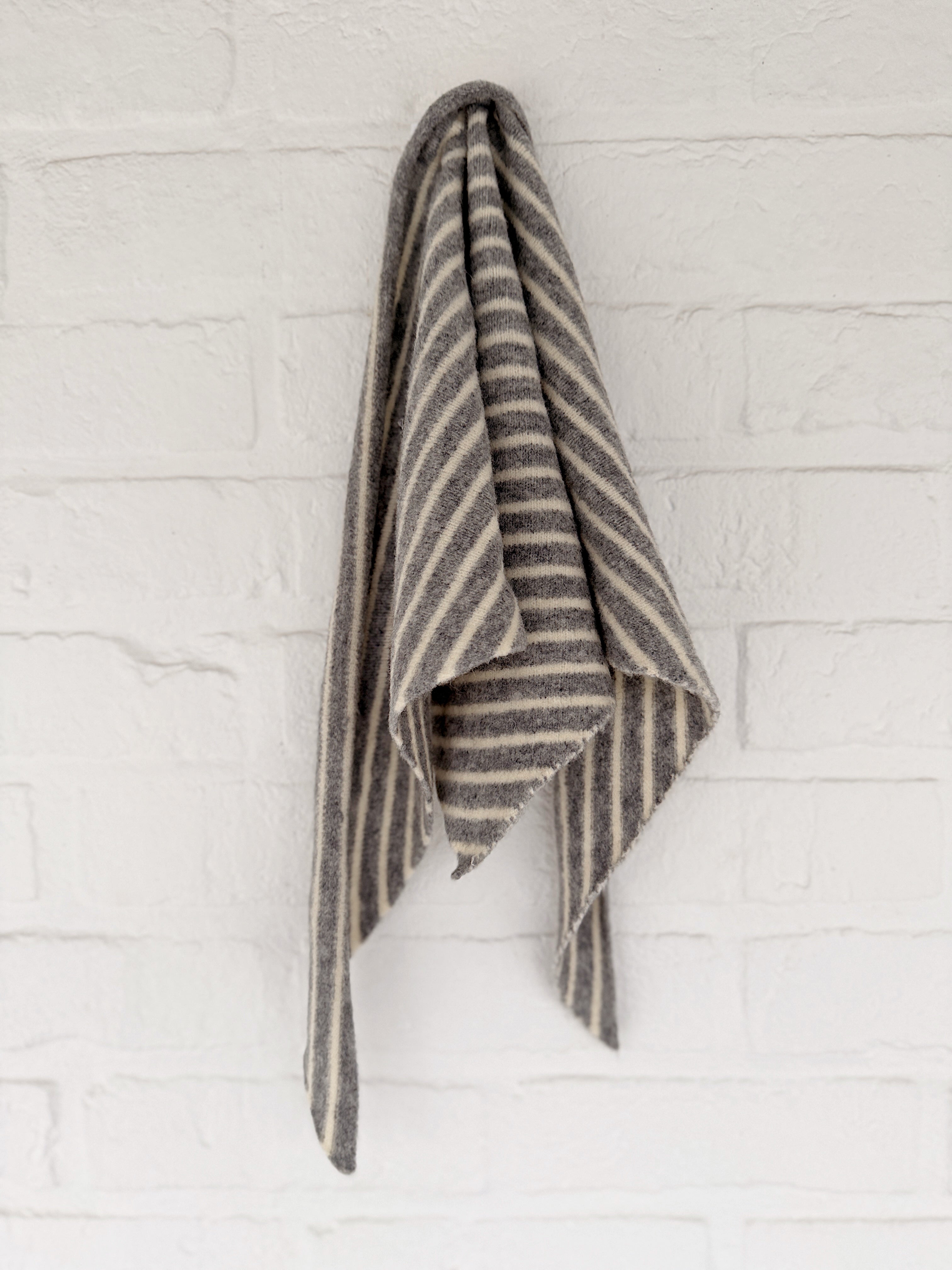 Echarpe Stripy - gris et écru