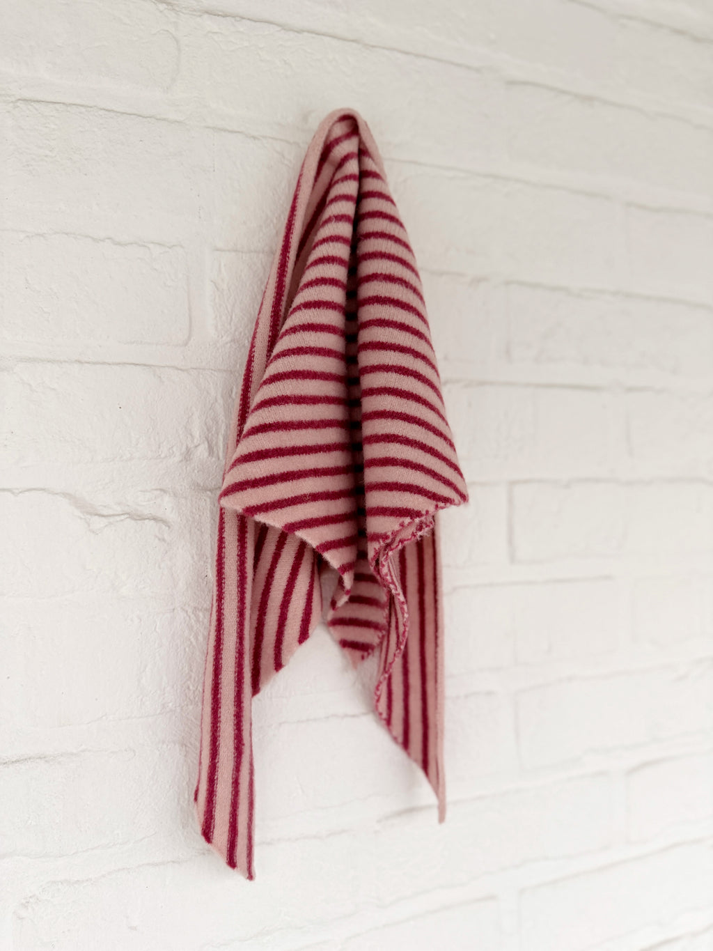 Stripy scarf - pink and red