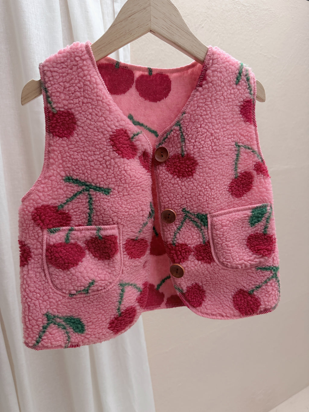Gilet Flo - rose à motif cerise
