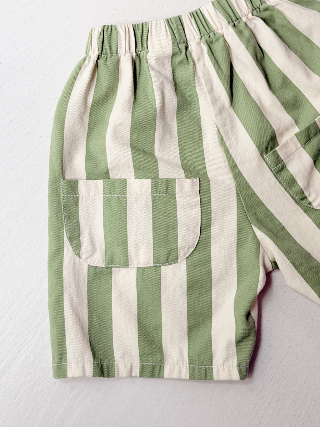 Gaston Shorts - green with stripes