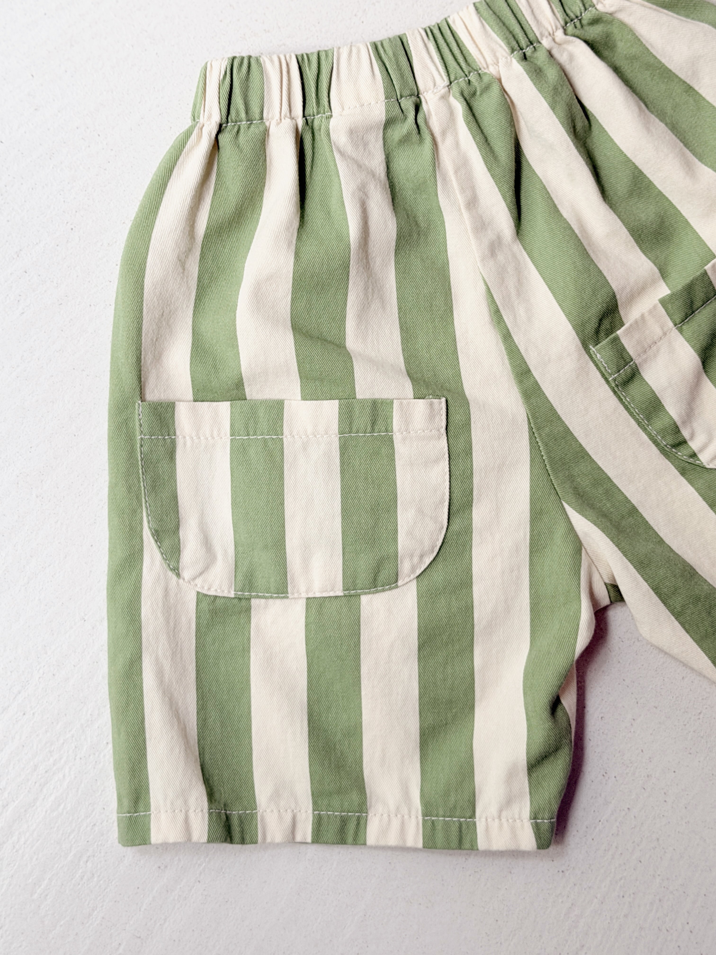Gaston Shorts - green with stripes