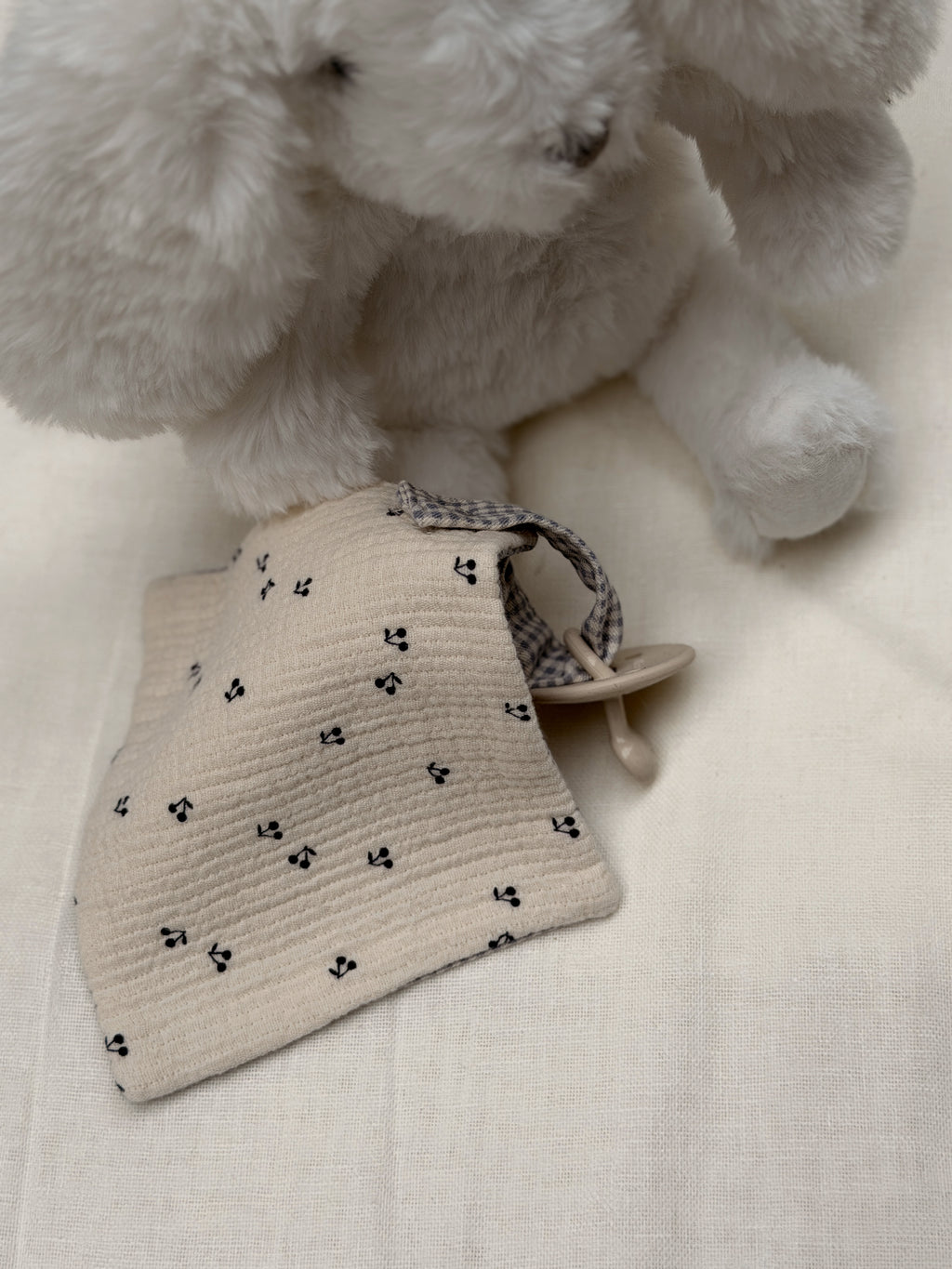 Attache tétine - bleu à motifs