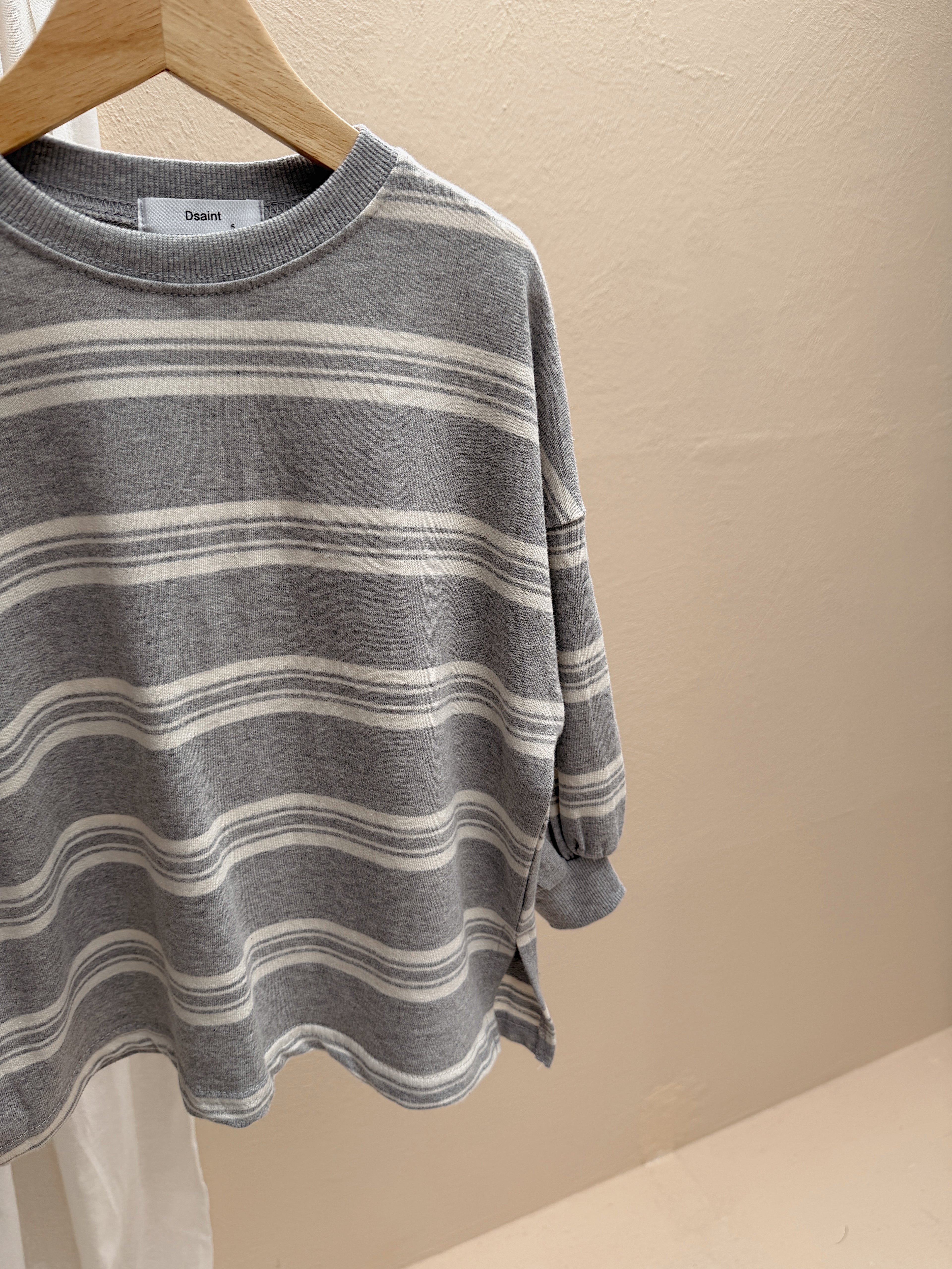 T-shirt Romain - gris à lignes