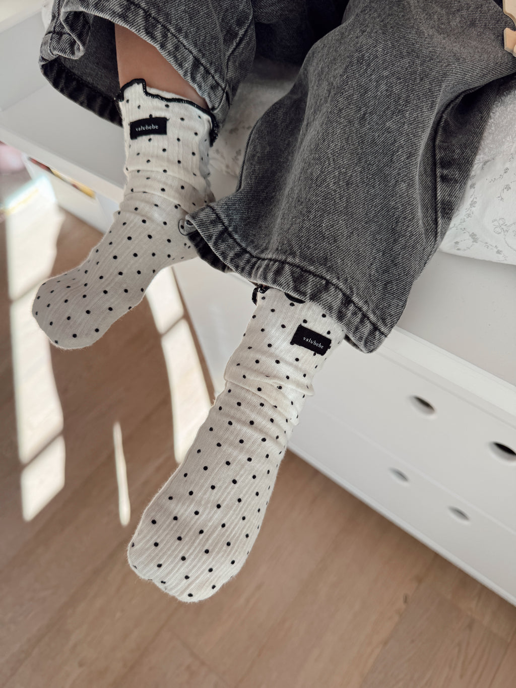 Chaussettes Lila - écrue à pois noirs